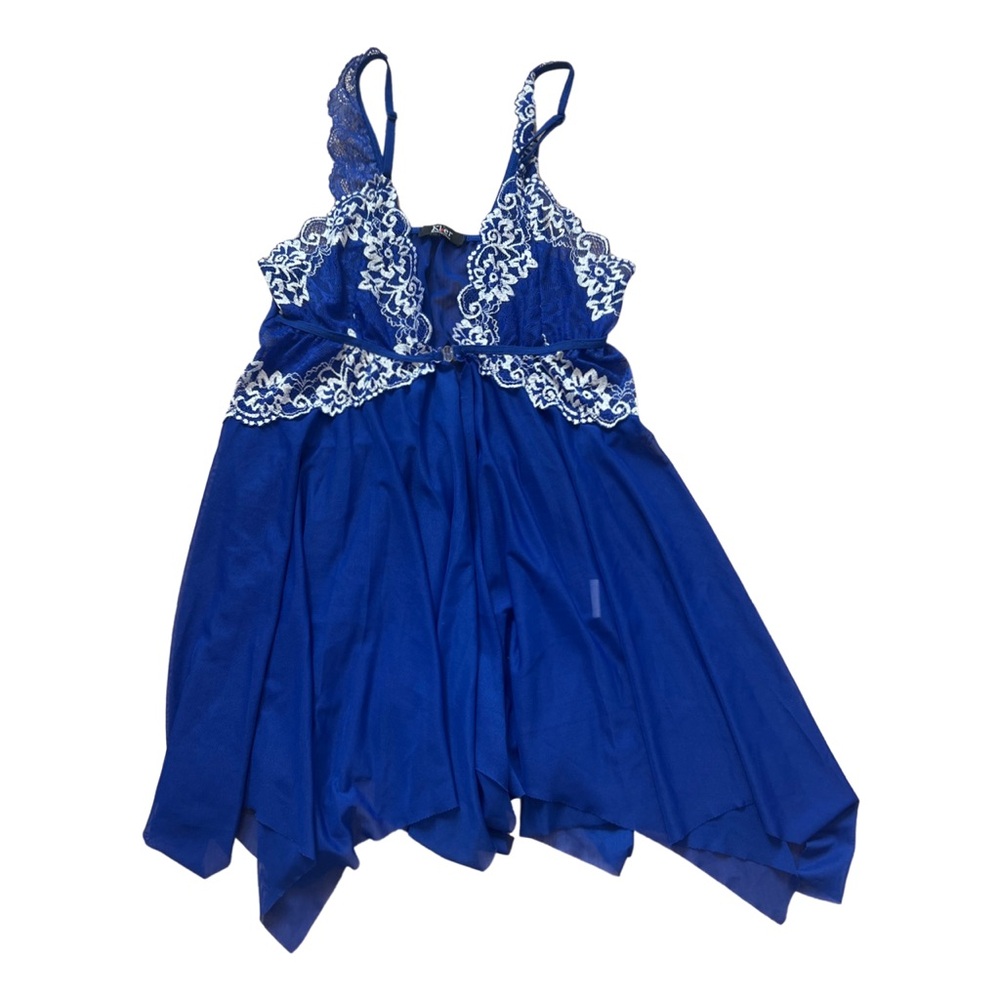 Elegant Blue Lace Nightgown